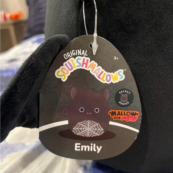 π¦ Emily Spider Web Bat Select Series Halloween Mallow Mash Squishmallows 12β NWT - Picture 4 of 8